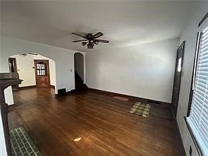 5th image of 2928 Marshall Rd
