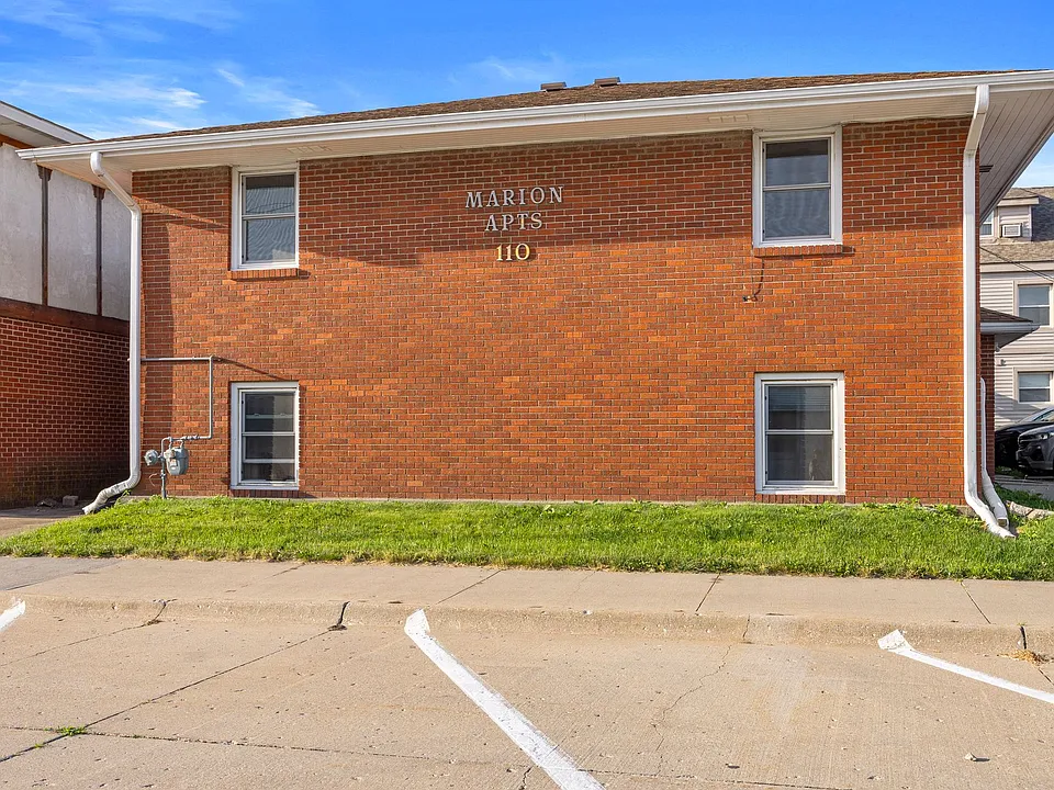 110 W Marion St