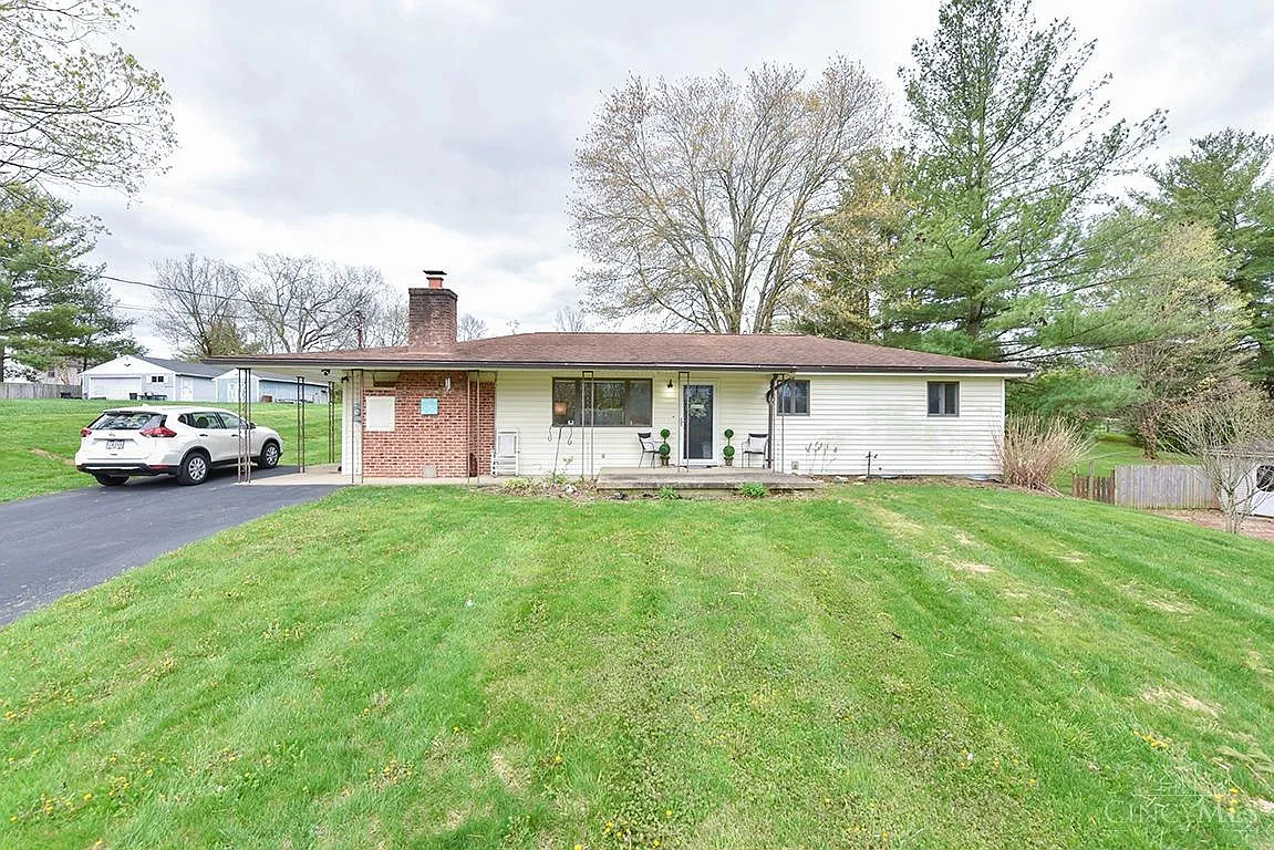 1839 Randall Dr photo 1
