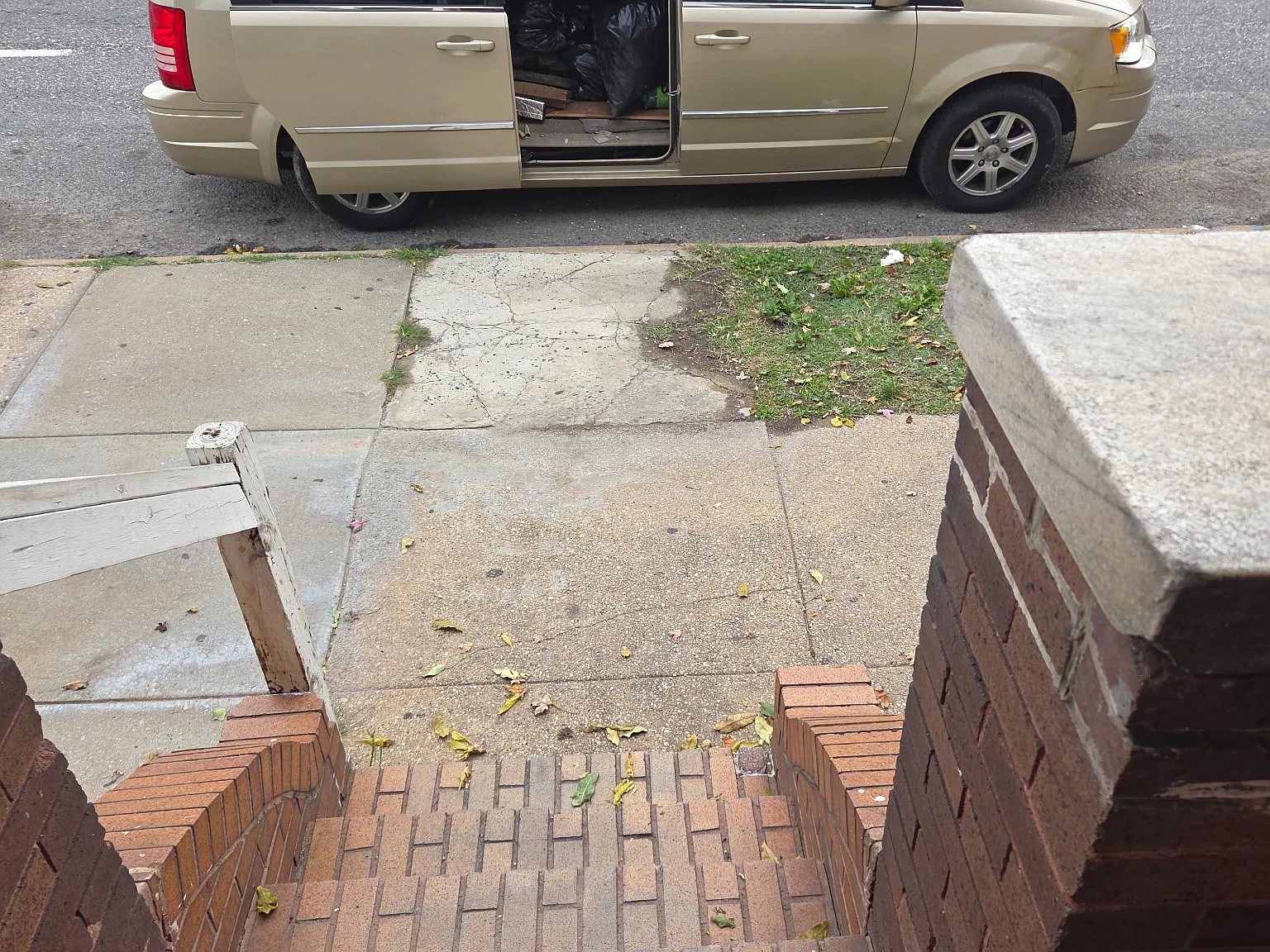 4 bed, 1700 sqft, $1,600 — Photo 2