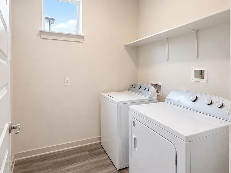 7313 Sagira Path — Photo 13