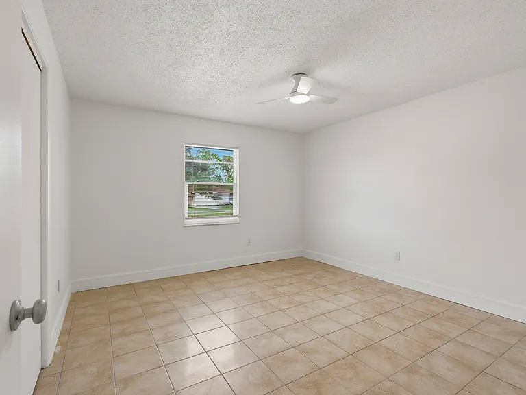 10313 Chalmer St #10315 — Photo 12