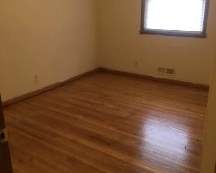 2330 Irving Ave N — Photo 14