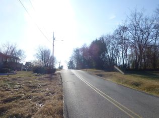 1009 McAdoo St, Clinton, TN 37716