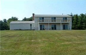 Rear, towards the lake