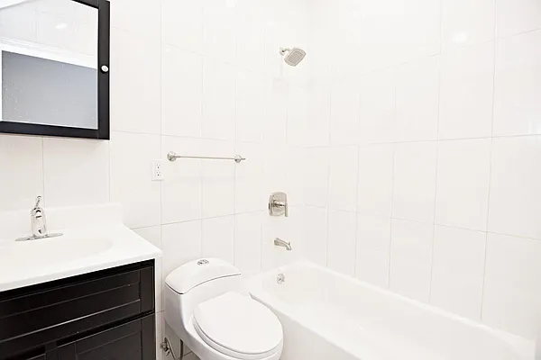 Rented by Bohemia Realty Group | media 7