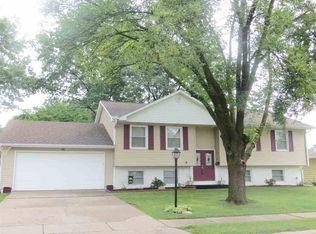 4611 Warren St, Davenport, IA