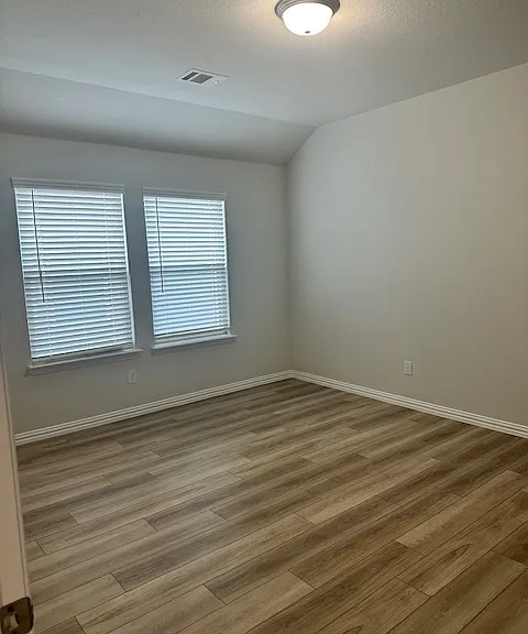 6712 Glimfeather Dr — Photo 4