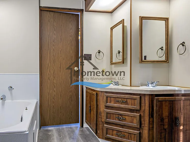 563 Terry Trl — Photo 22