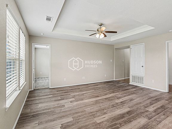 4th image of 2217 Perrymead Dr