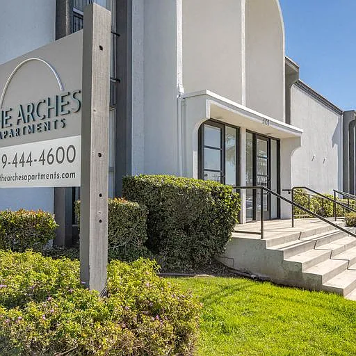 The Arches Apartments — Photo 17