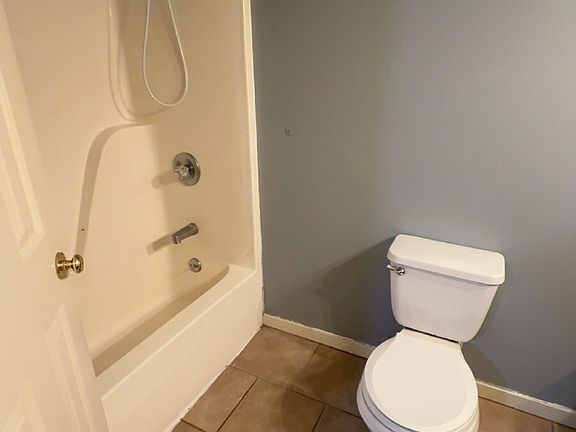 2nd image of 1531 Chelsea Ln