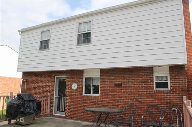 2nd image of 1025 Lindsay Rd