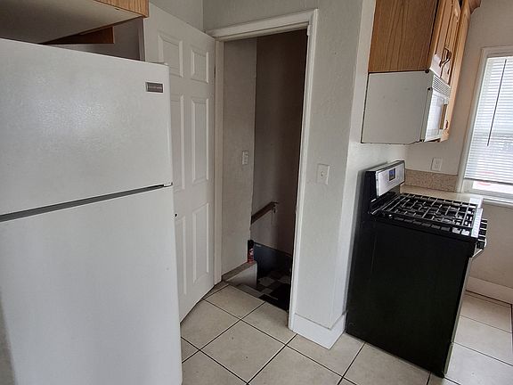 3rd image of 415 N 300 W