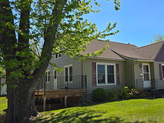 2nd image of 918 Clausen Ave