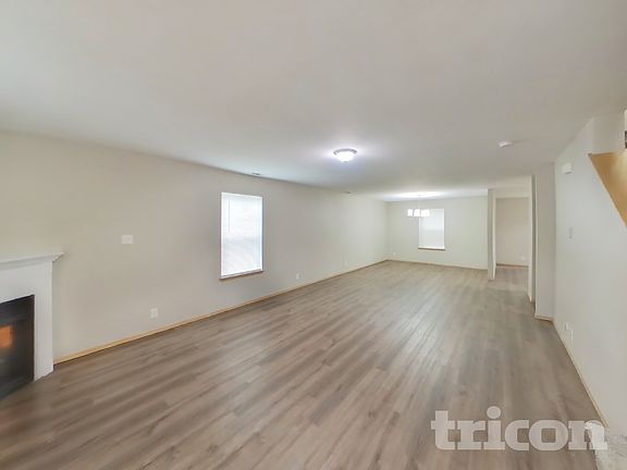 3rd image of 10508 196th St E