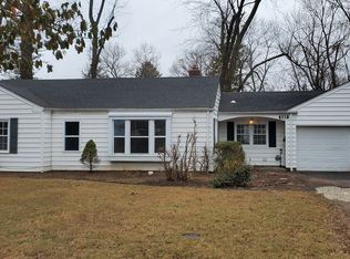 545 Ford Dr, Saint Louis, MO