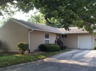 10913 Westgate St, Overland Park, KS 66210