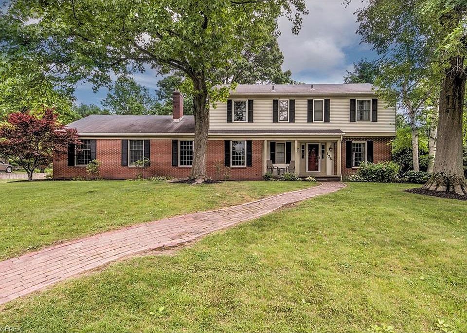 2nd image of 125 Parmelee Dr