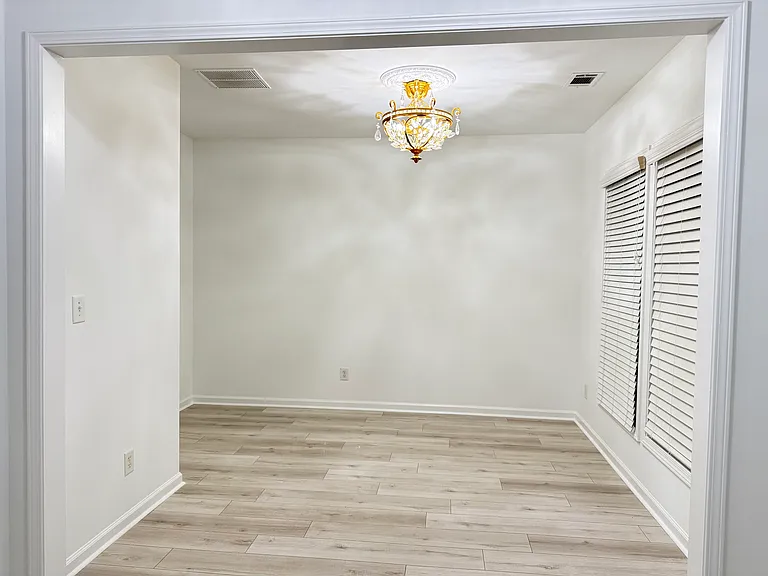 Formal room / Office / Music room