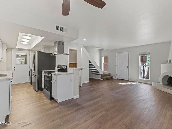 4th image of 10408 N 11TH Street #2