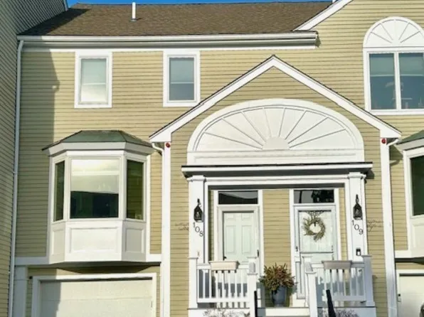 108 Abington Rd #108, Danvers, MA 01923