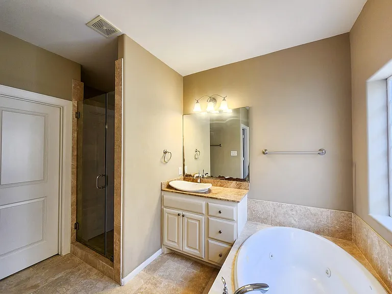 219 W 27th St #K — Photo 36