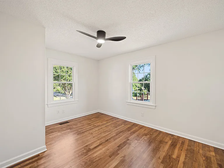 2312 Maple St — Photo 22