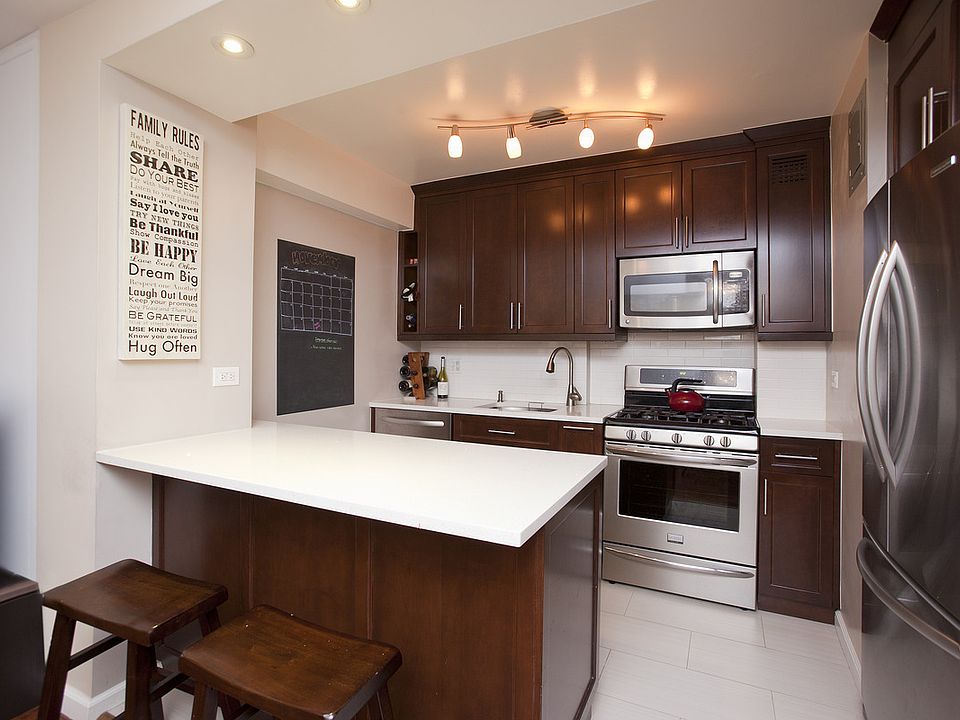 1st image of 150 E 56th St APT 6G