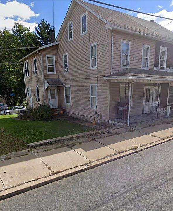 1st image of 202 E Wyomissing Ave