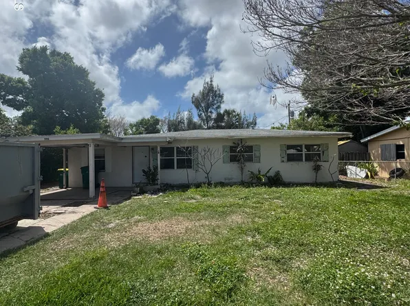 990 Sparkman St, Melbourne, FL 32935