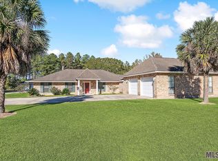 9080 Pettit Rd, Baker, LA 70714