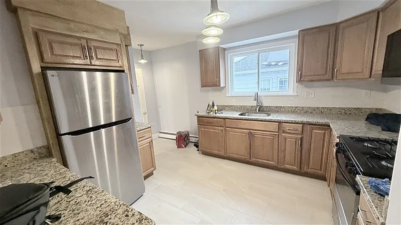 3 bed, 1500 sqft, $4,000 — Photo 2