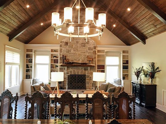 15th image of this home