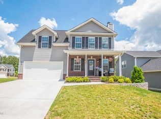 8332 Day Valley Rd, Powell, TN 37849