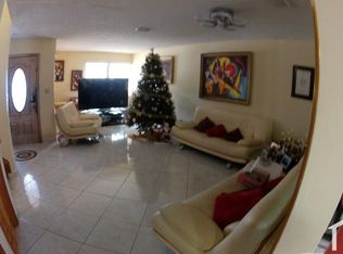 17976 NW 68th Ave #C-14, Hialeah, FL 33015