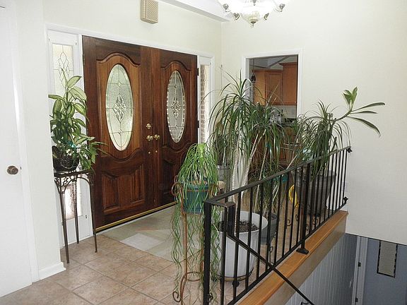 5th image of 208 Brookewood Dr