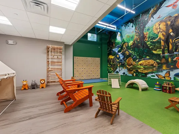 25 Central Park West image 11 of 11