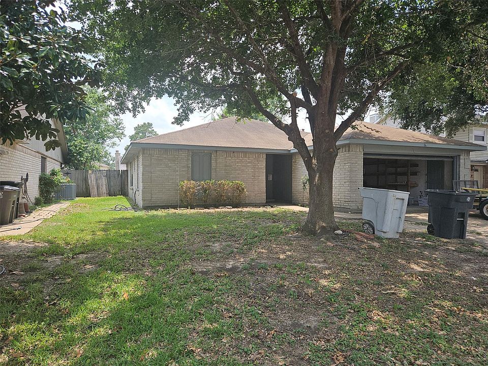 1st image of 18539 Lippizaner Dr