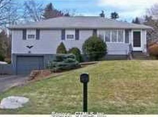 24 Oxbow Dr, Meriden, CT 06450