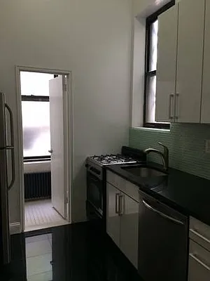 Rented by Pink Stone Realty LLC | media 20