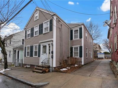 35 Church St, Warren, RI, 02885