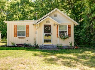 2500 N Robberson Ave, Springfield, MO 65803