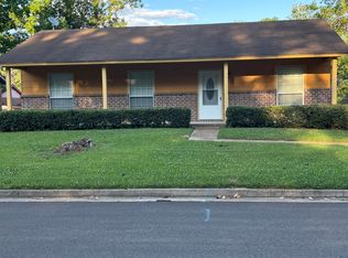1762 Brookhollow Cir, Jackson, MS 39212