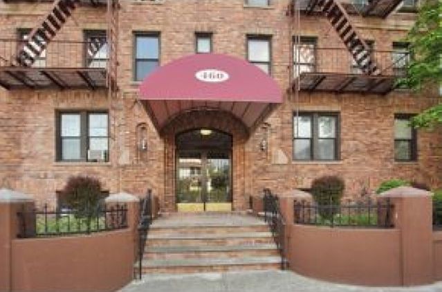 1st image of 460 Ovington Ave APT 3A