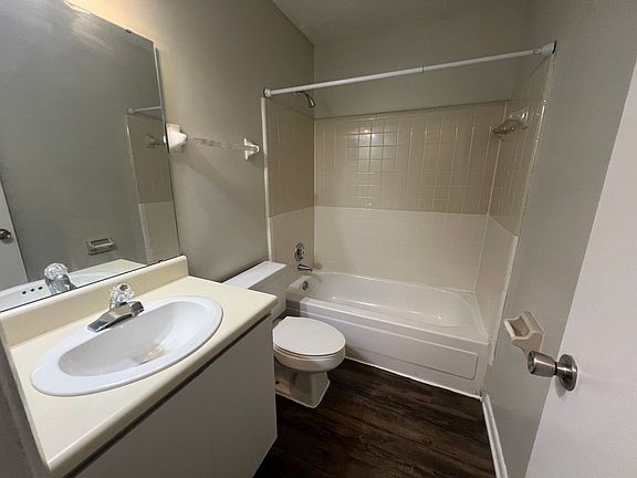 5th image of 1357 Kingsley Ave #9C