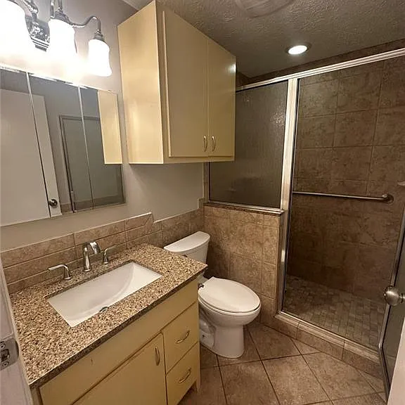2205 Mill Wood Ct — Photo 23