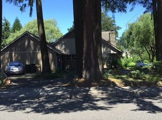 5915 SW Burma Rd, Lake Oswego, OR 97035