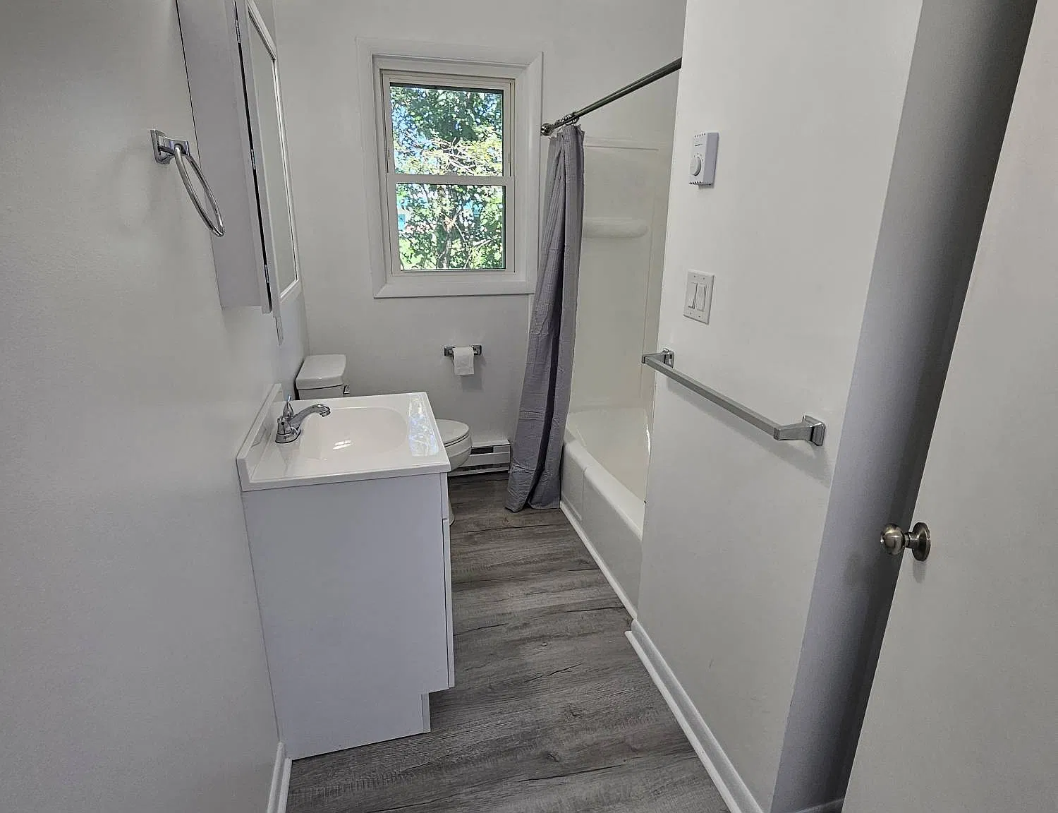 415 Kerr Ave — Photo 2