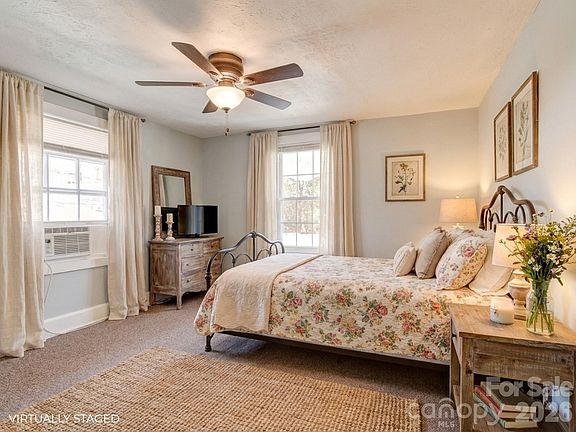 4th image of 438 Loop Rd